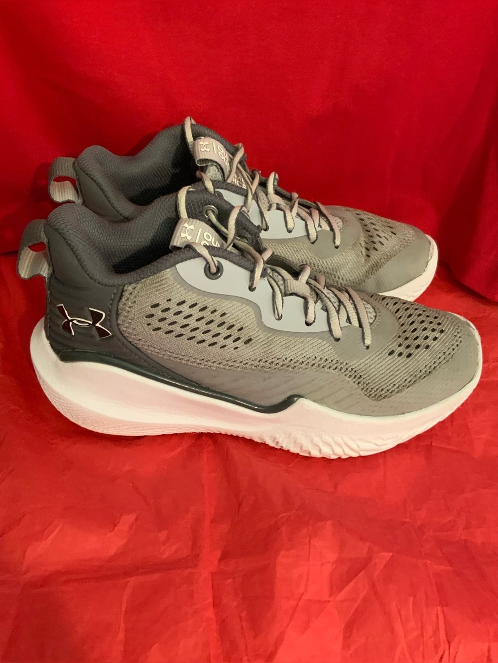 UNDER ARMOUR - Picture 6 of 11